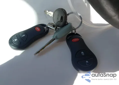 2002 Chrysler Pt Cruiser Limited from USA, damaged, VIN 3C8FY68B22T387733